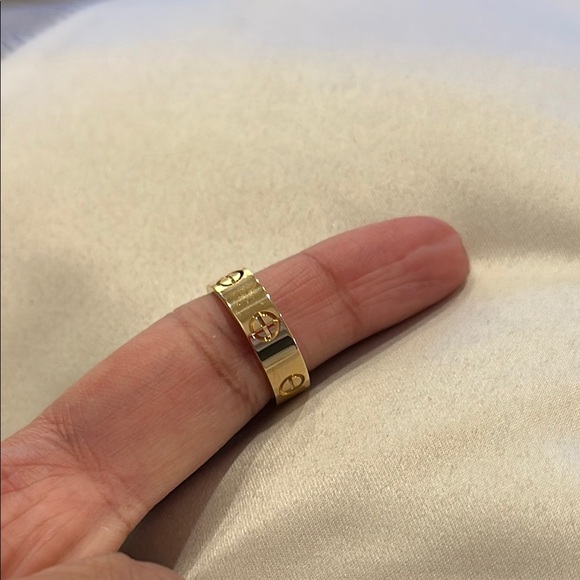 Authentic Cartier Love Ring Gold Size 52 - Picture 5 of 7